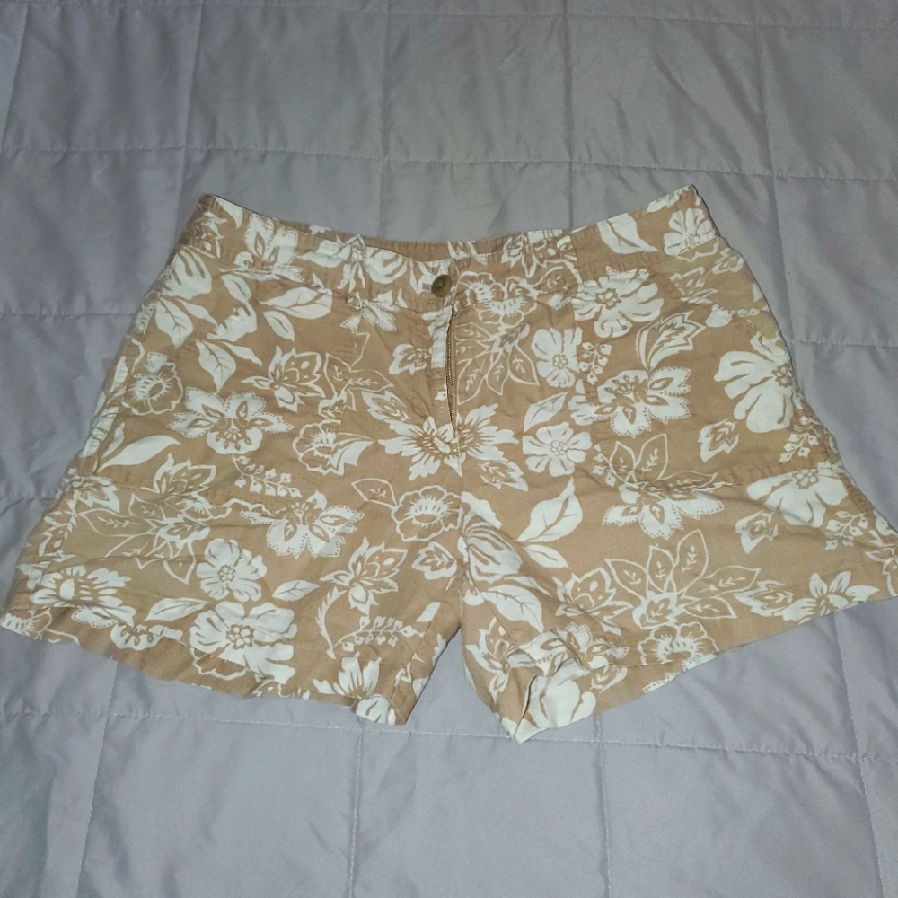 Flower print shorts